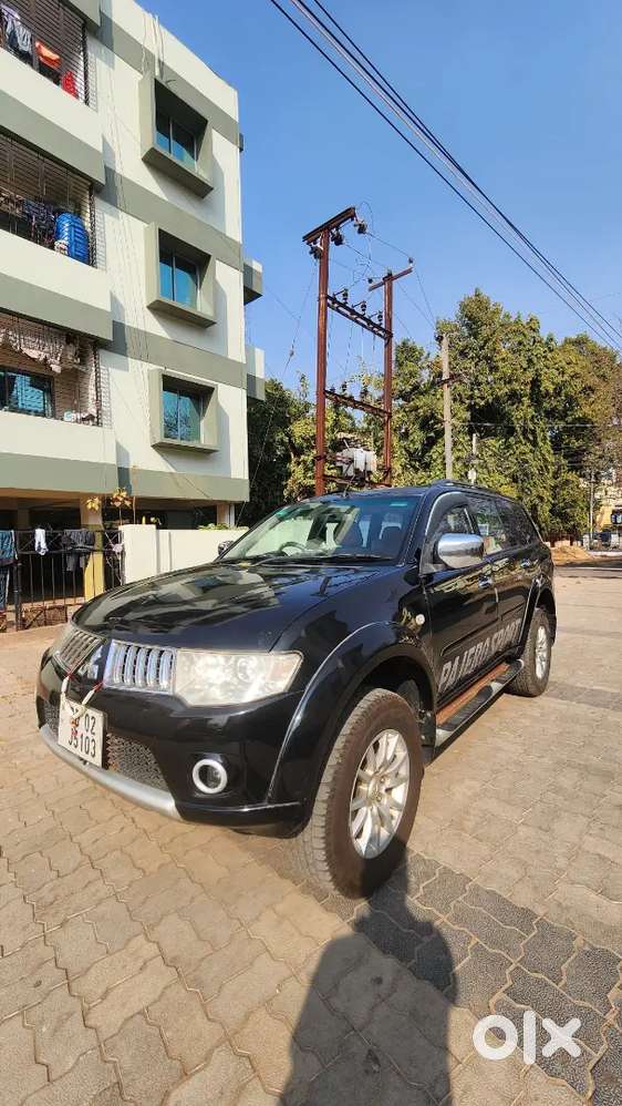 Mitsubishi Pajero Sport 2013 Variant