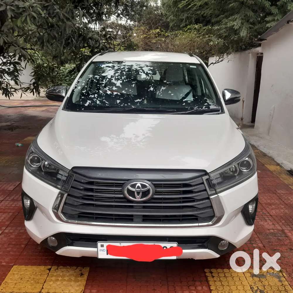 Toyota Innova Crysta 2022 Diesel 52000 Km Driven