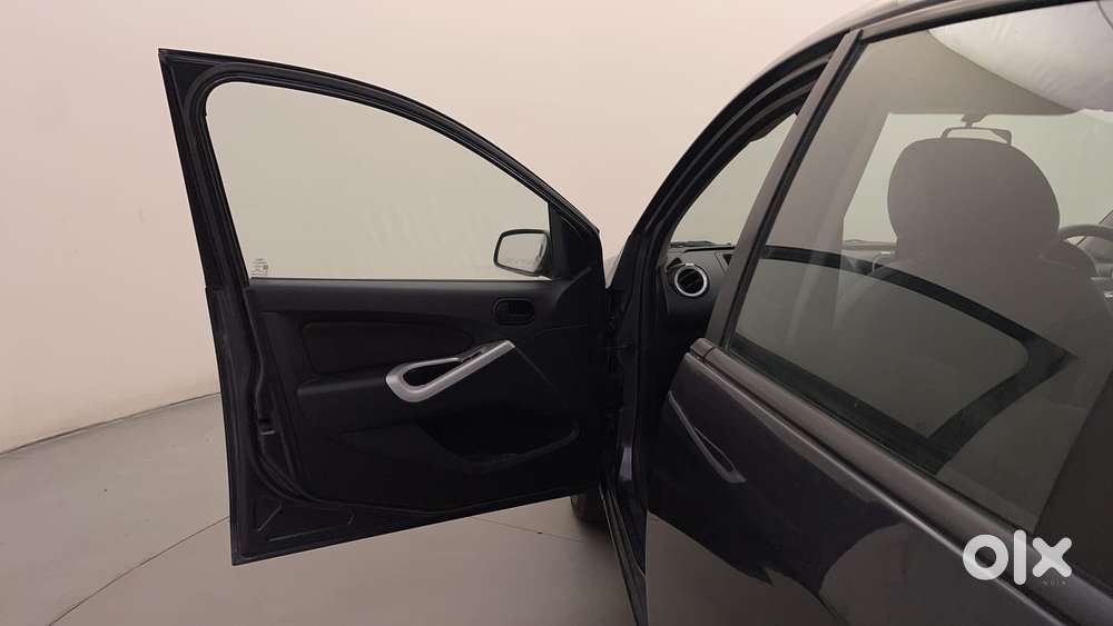 Ford Figo 1.2 Duratec Petrol Zxi, 2011, Petrol