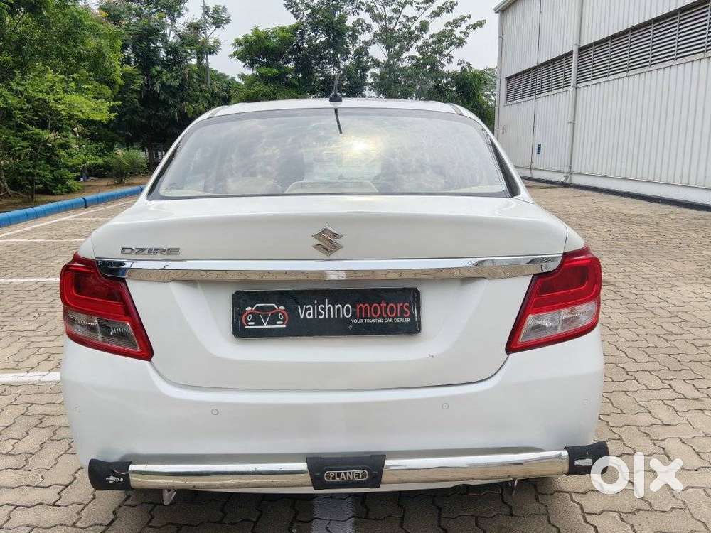Maruti Suzuki Dzire 1.2 Vxi Amt, 2022, Petrol