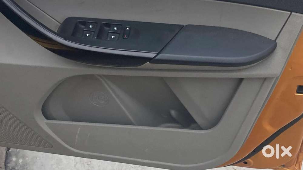 Tata Tiago 1.2 Revotron Xza, 2017, Petrol