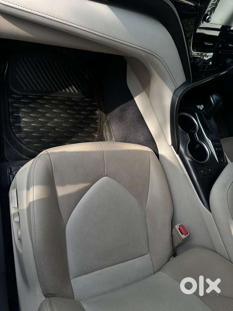 Toyota Camry 2.5 Hybrid, 2024, Petrol