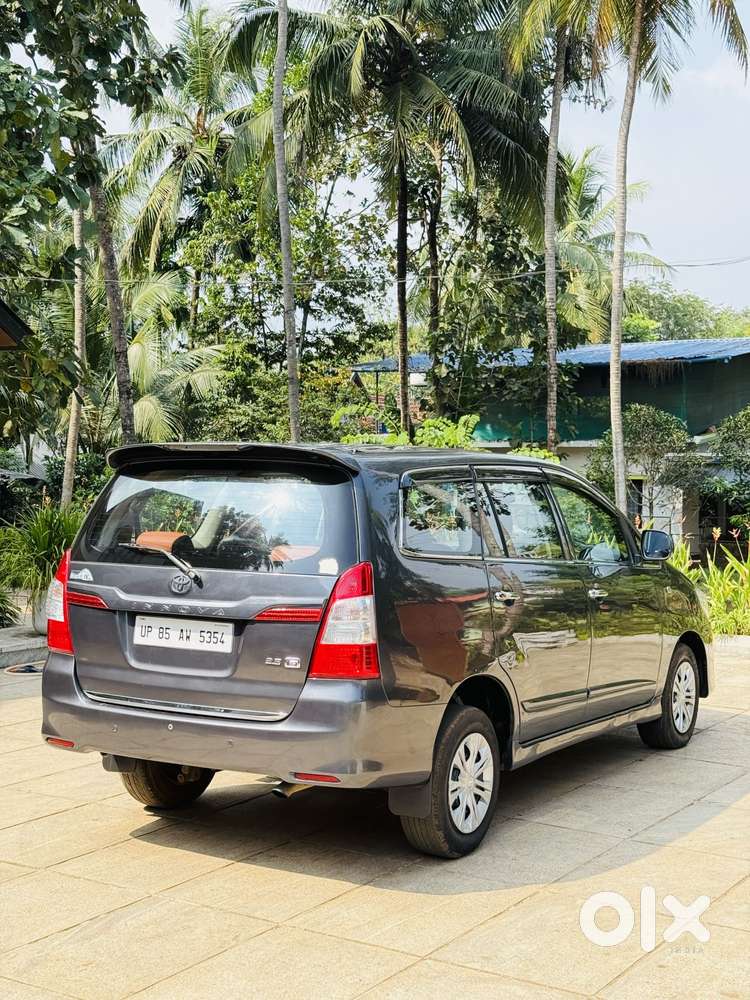 Toyota Innova 2.5 G (diesel) 8 Seater, 2016, Diesel