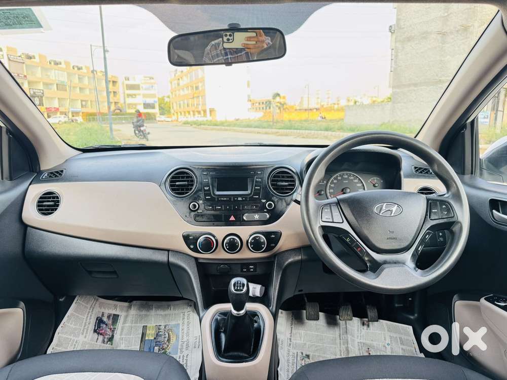 Hyundai Grand I10 Sportz, 2016, Petrol