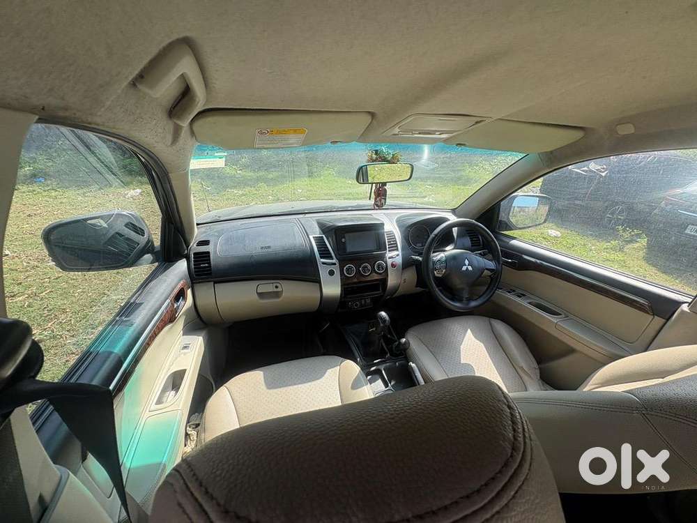 Mitsubishi Pajero Sport 2014 Diesel Well Maintained