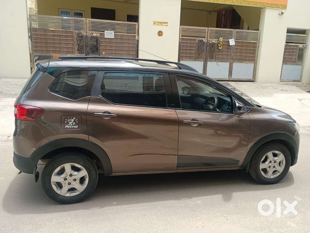 Renault Triber Rxt, 2022, Petrol