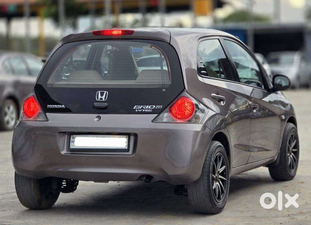 Honda Brio V Mt, 2013, Petrol