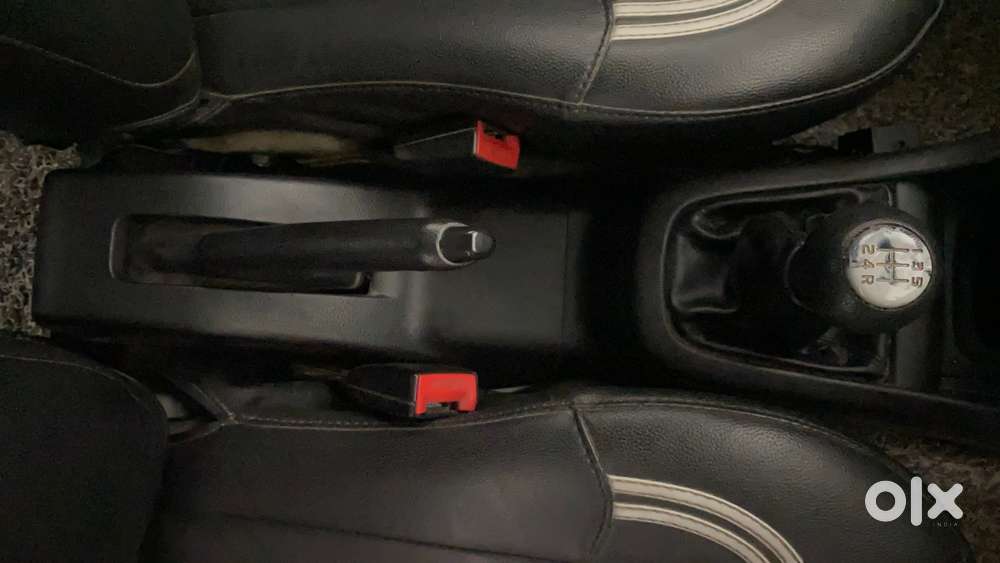 Maruti Suzuki Swift Lxi, 2015, Petrol