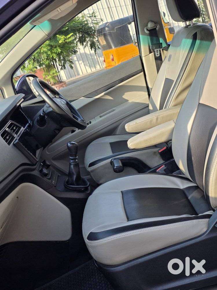 Mahindra Marazzo M4, 2020, Diesel