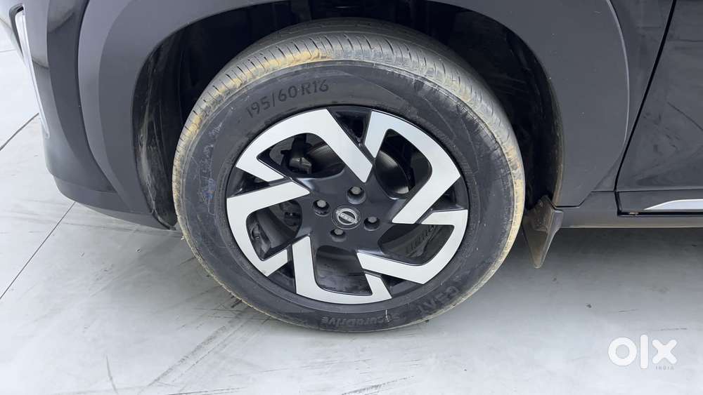 Nissan Magnite 1.0 Xv Premium Turbo Cvt, 2023, Petrol