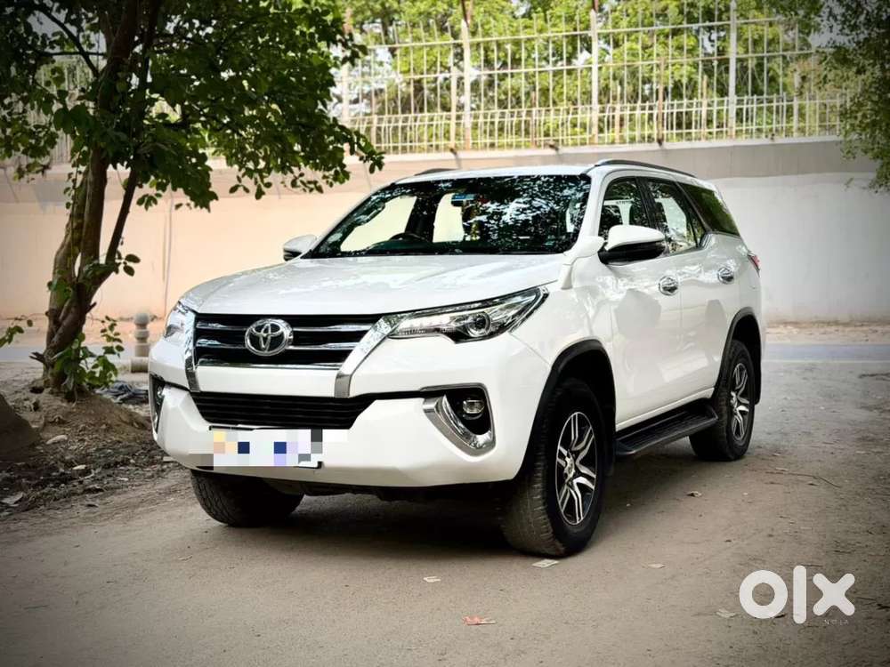 Toyota Fortuner 2.7 2wd At, 2019, Petrol