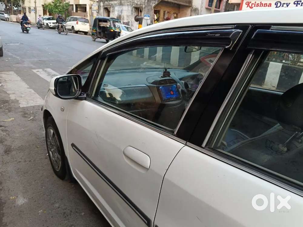 I Want To Sell My Honda Jazz Car.