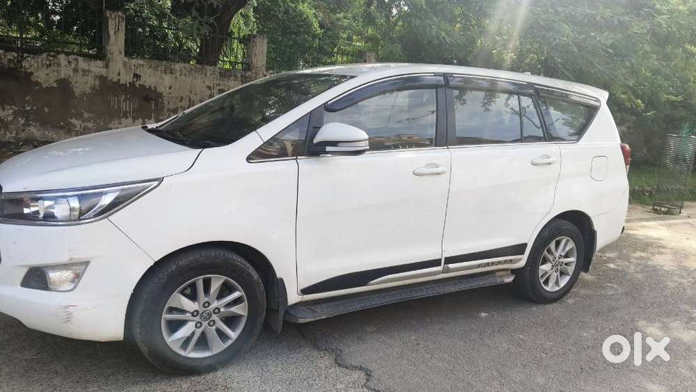 Toyota Innova Crysta 2.4 G Mt, 2016, Diesel