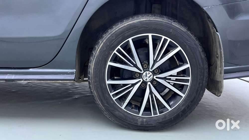 Volkswagen Vento Tsi, 2021, Petrol