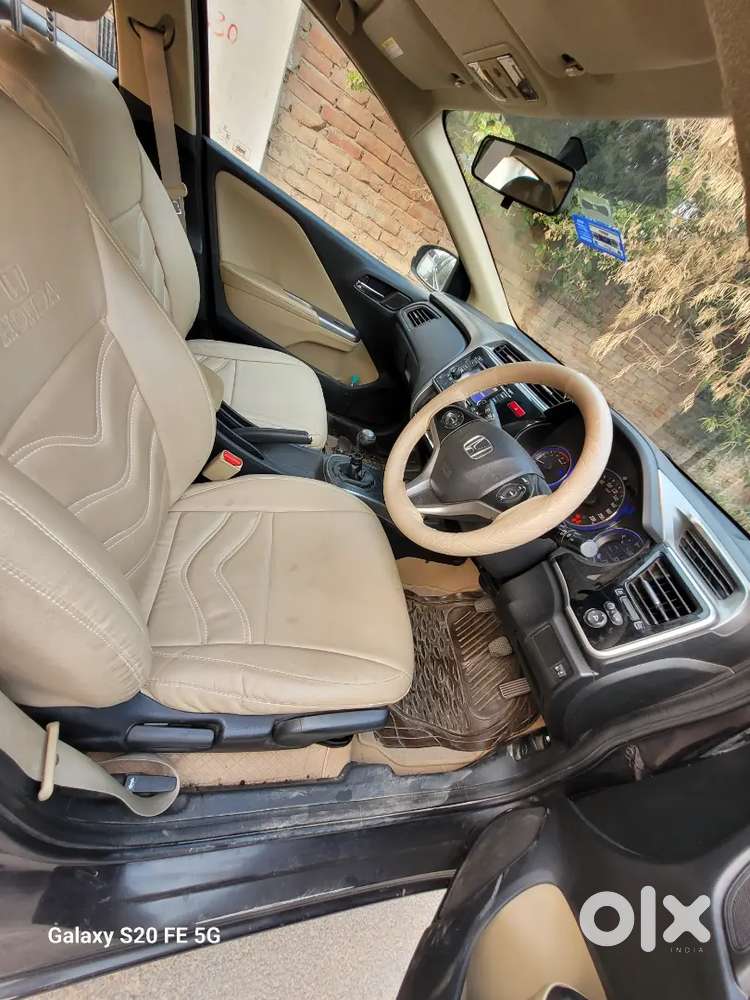 Honda City 2014 Diesel Well Maintained With Sunroof