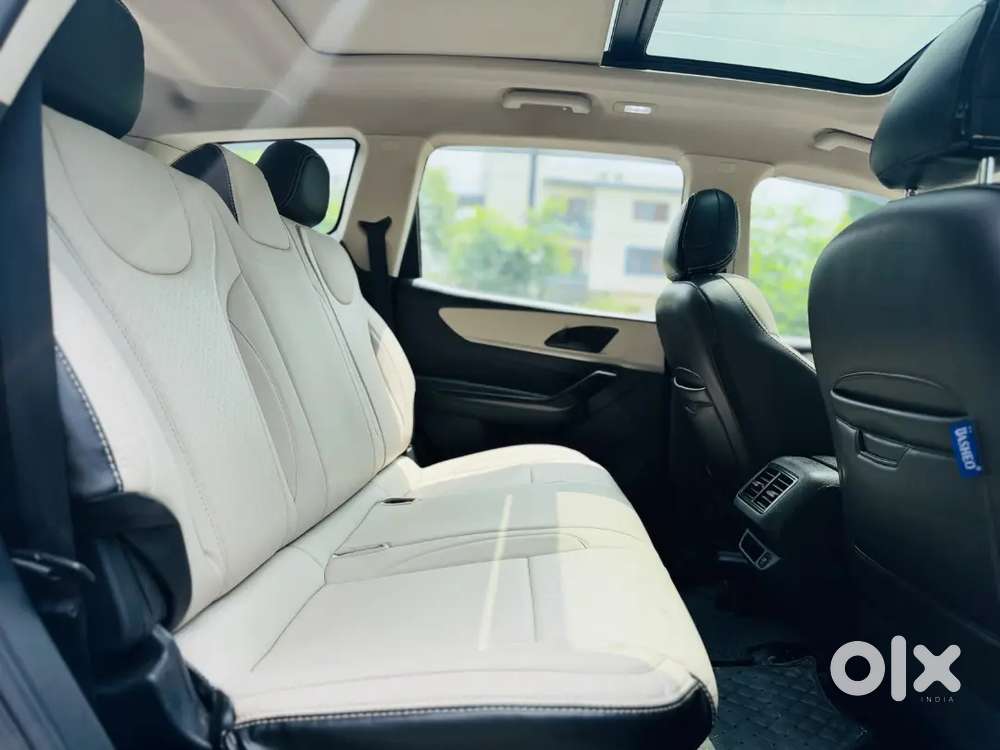 Mahindra Xuv700 Diesel Manual 2023 Variant