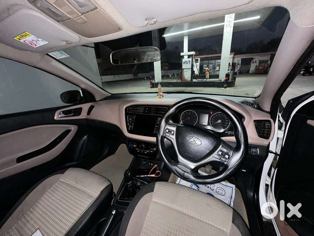 Hyundai I20 Sportz Petrol 2019