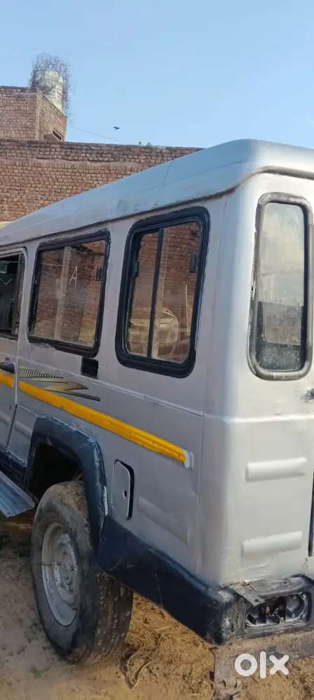 Force Cruiser 14 Seater Diesel Gadi