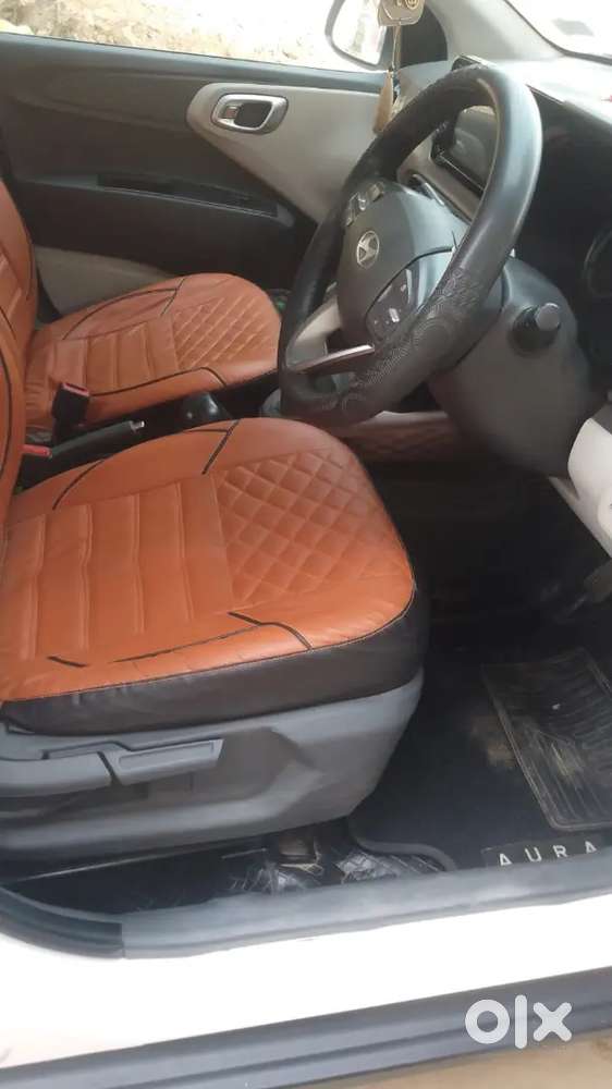 Hyundai Aura 2023 Cng 32000 Km Driven Single Hand Car .