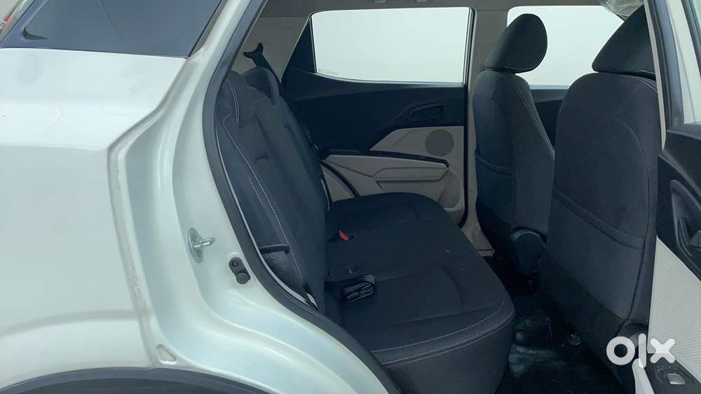 Mahindra Xuv300 1.2 W6 Amt Petrol, 2022, Petrol