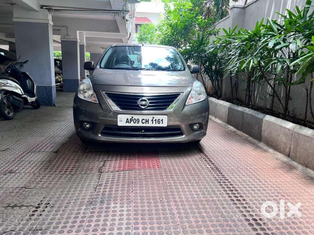Nissan Sunny - 2011 Petrol, 1st Hand And Top Model