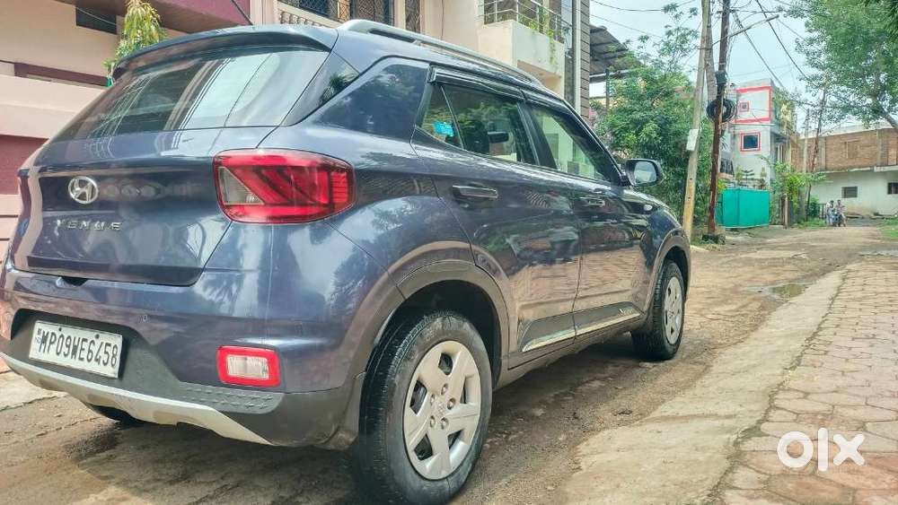 Hyundai Venue S, 2020