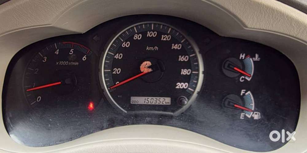 Toyota Innova 2.5 Vx 8 Seater Bs Iv, 2014, Diesel