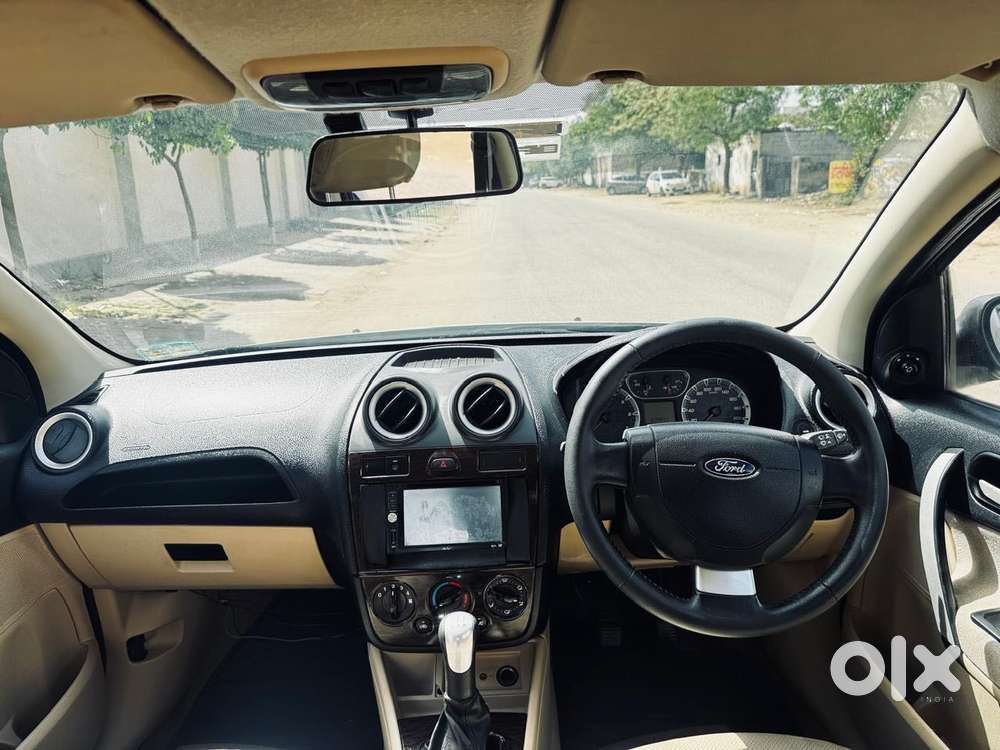 Ford Fiesta 1.6 Zxi Abs, 2013, Petrol