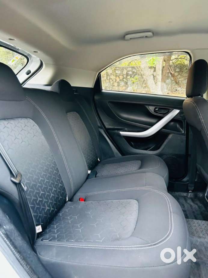 Tata Nexon 1.2 Revotron Xm (s), 2021, Petrol