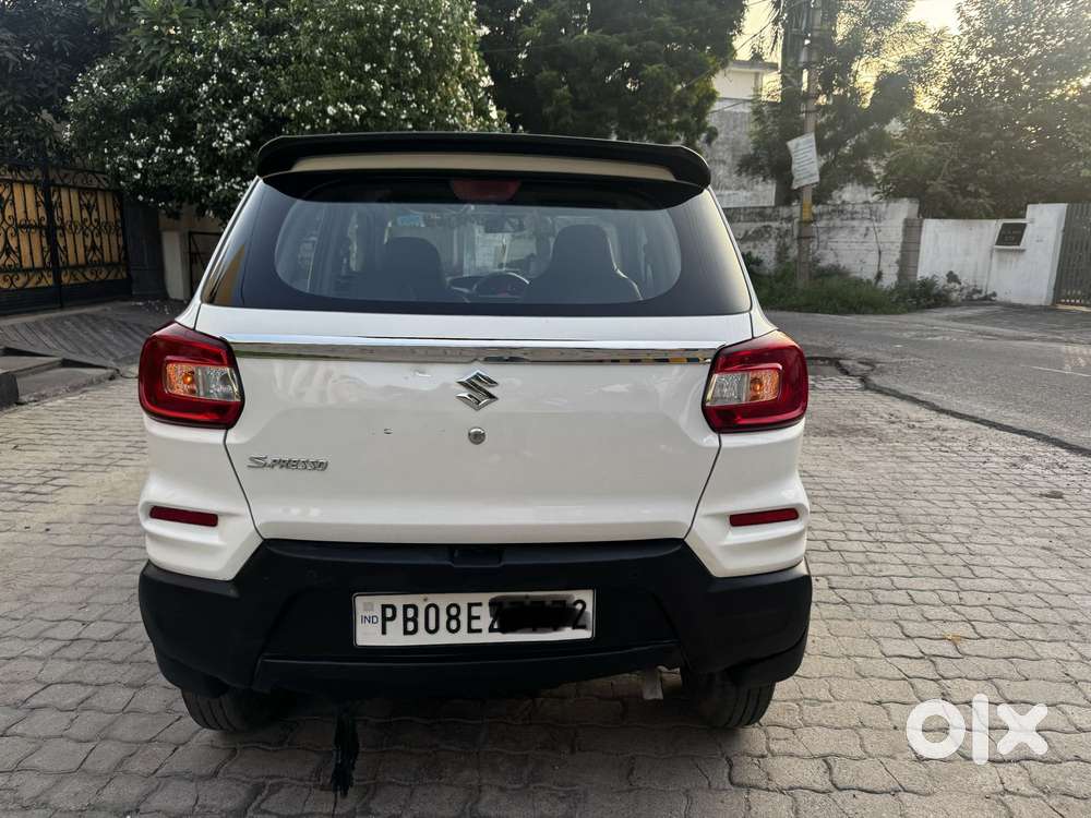 Maruti Suzuki S-presso Vxi Opt, 2022, Petrol