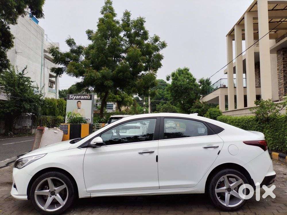 Hyundai Verna 1.5 Sx (o) Diesel Mt, 2022, Diesel