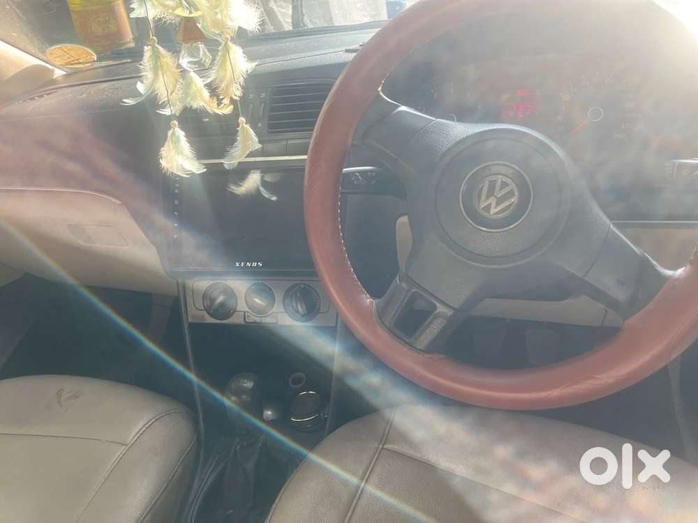 Volkswagen Polo Petrol Manual 2012