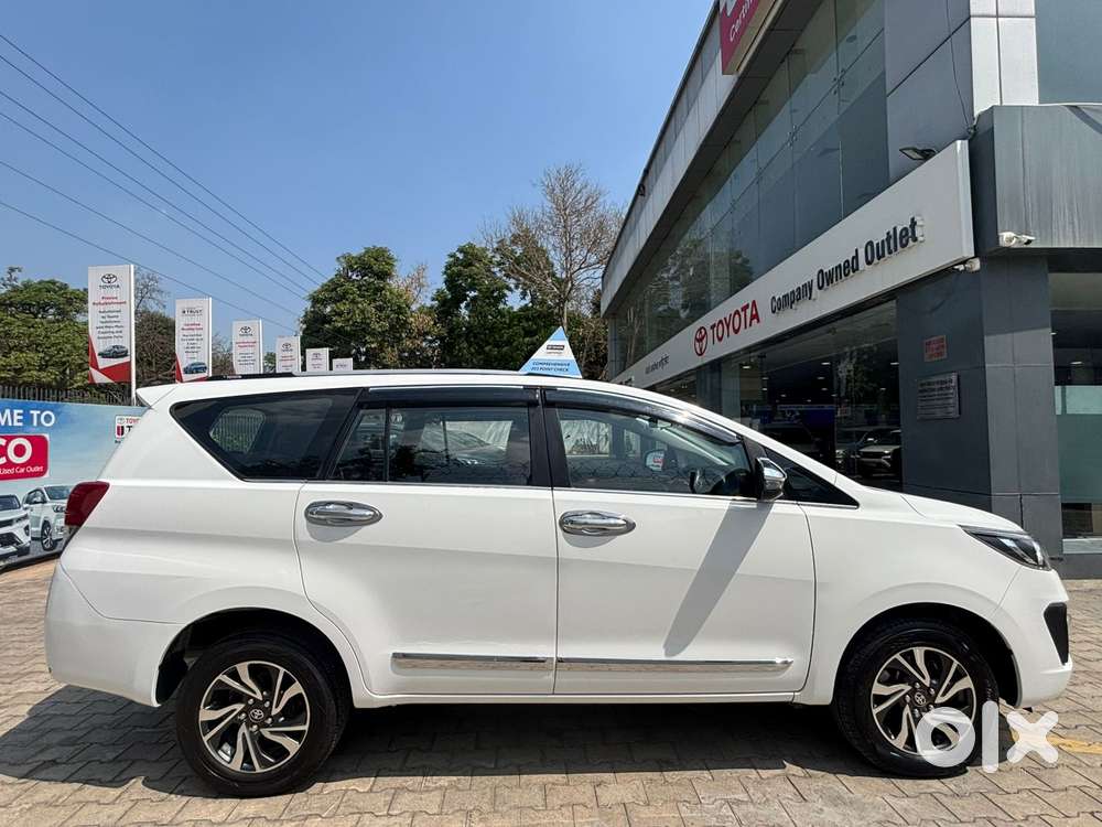 Toyota Innova Crysta [2020-ongoing] 2.4 Gx 7 Str, 2021