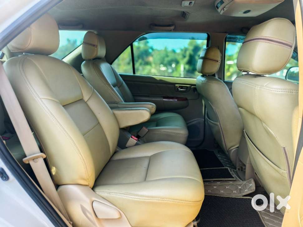 Toyota Fortuner, 2011, Diesel