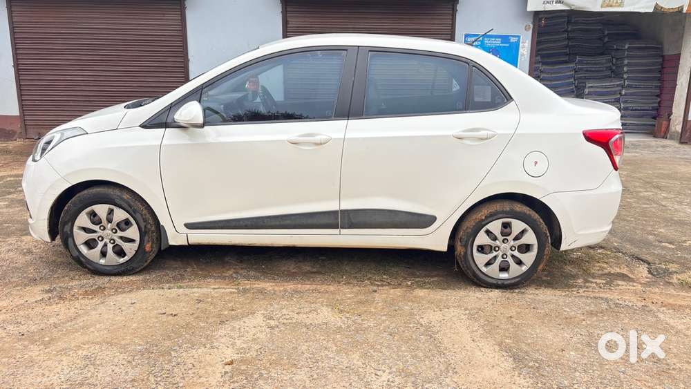 Hyundai Xcent Petrol 2016
