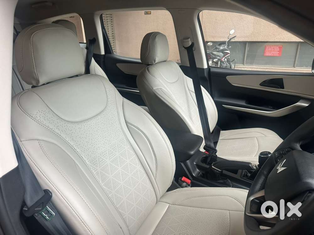 Mahindra Xuv700 2025