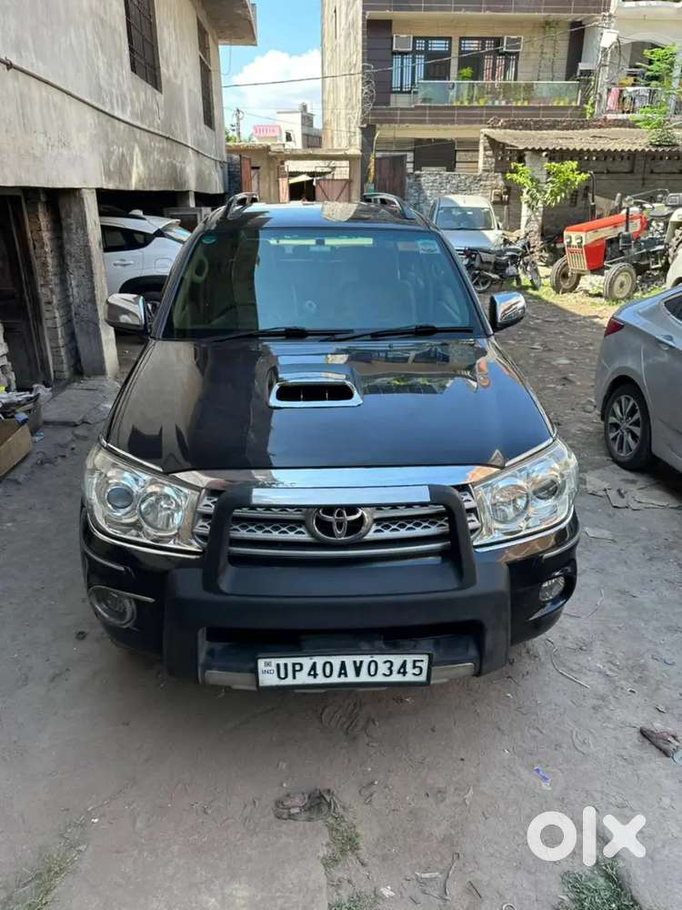 Toyota Fortuner 2011 Diesel 2nd Owner