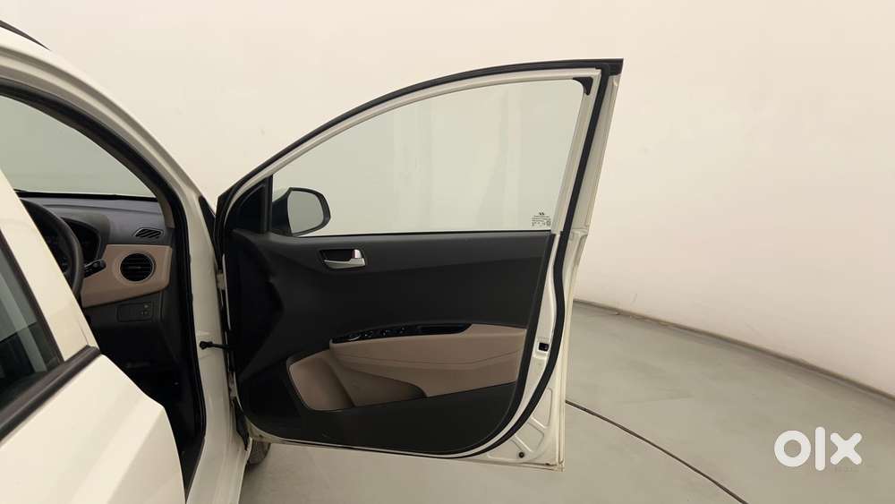 Hyundai Grand I10 [ ] 1.2 Kappa Vtvt Sportz At, 2018, Petrol