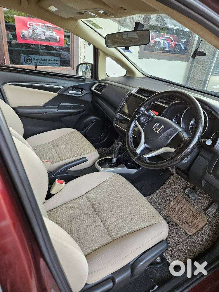 Honda Jazz V Automatic, 2015, Petrol