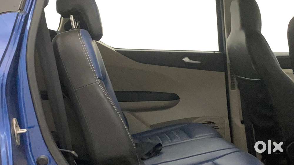 Renault Triber Rxz Easy-r Amt, 2022, Petrol