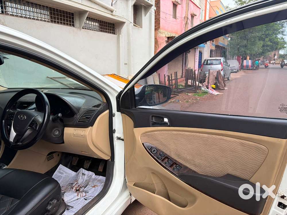 Hyundai Fluidic Verna 2014