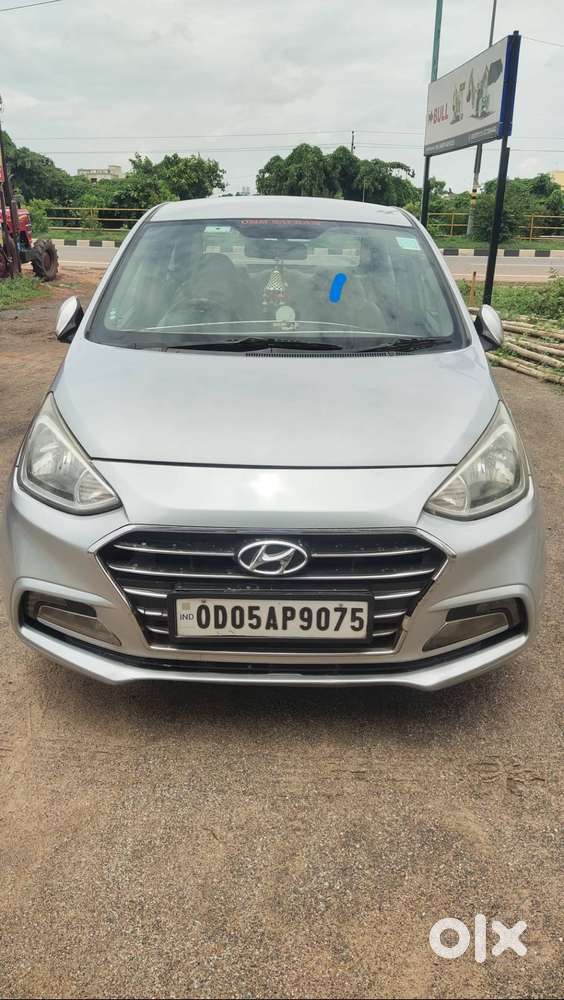 Hyandai Xcent,2019,price-2,65,000