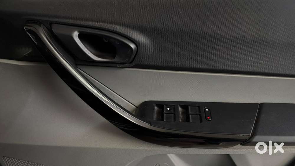 Tata Tiago 1.2 Revotron Xt, 2020, Petrol