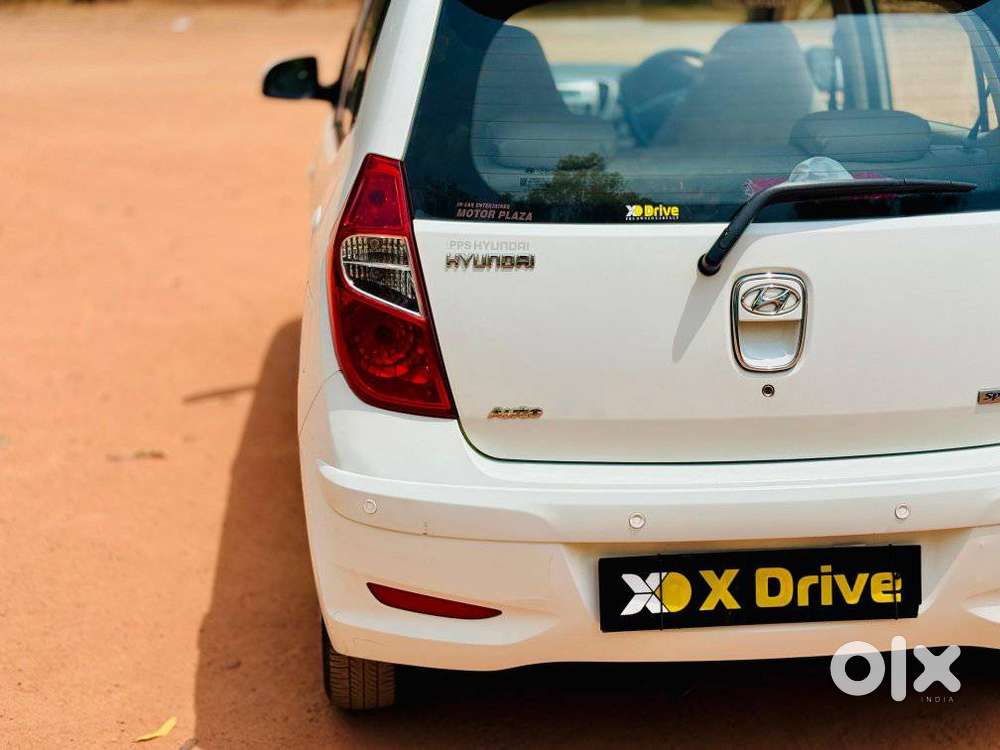 Hyundai I10 Sportz At, 2012, Petrol