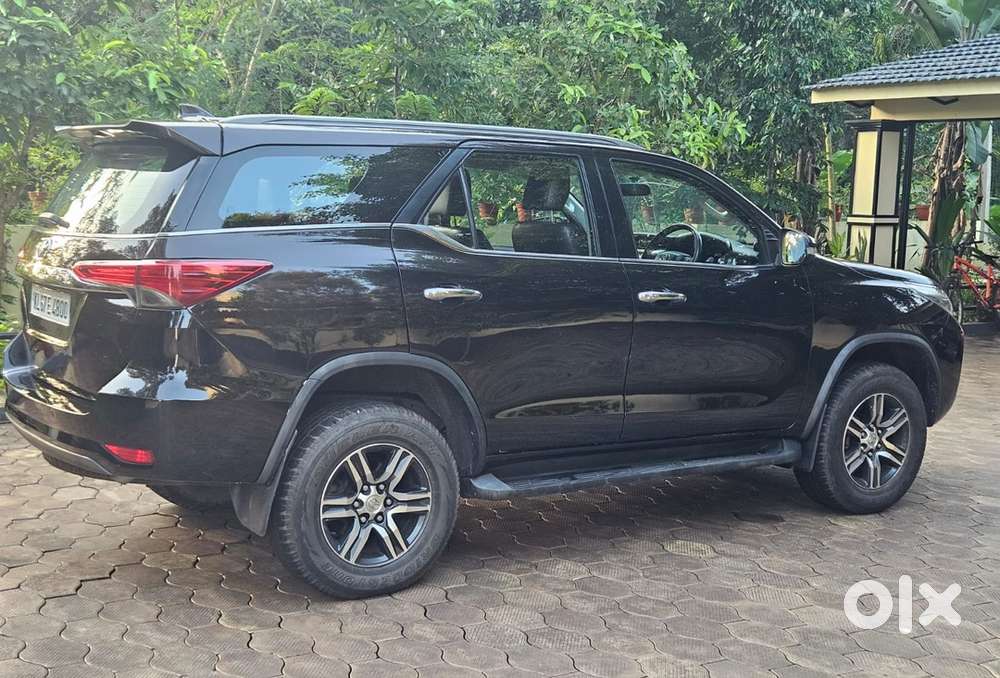 Fortuner Automatic,two Wheeler Drive