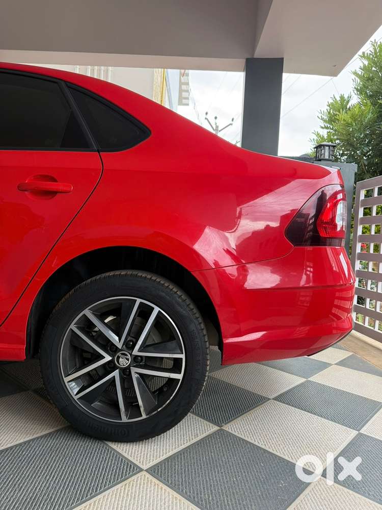 Skoda Rapid Petrol 2019