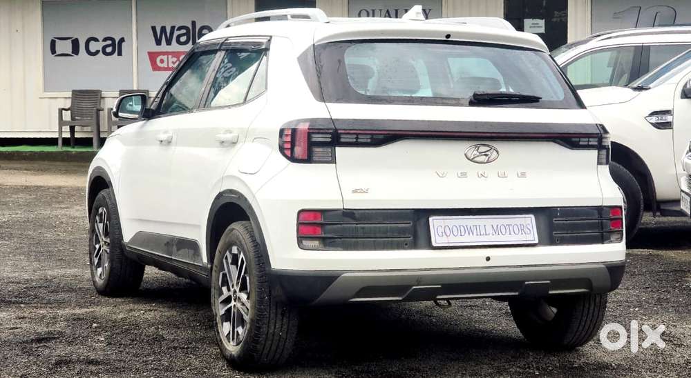 Hyundai Venue Sx Mt, 2023, Diesel