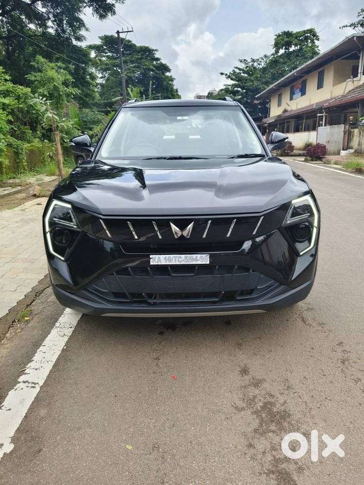 Mahindra Xuv 3xo Ax5 Pm At, 2024, Petrol