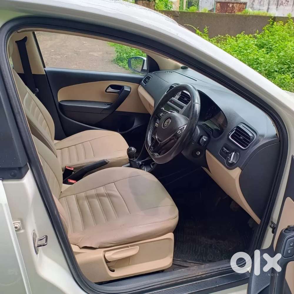 Volkswagen Polo Petrol Highline 1.2l, 2016, Petrol
