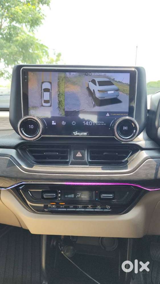 Maruti Suzuki Swift Dzire Vxi(o) Mt, 2025, Cng & Hybrids